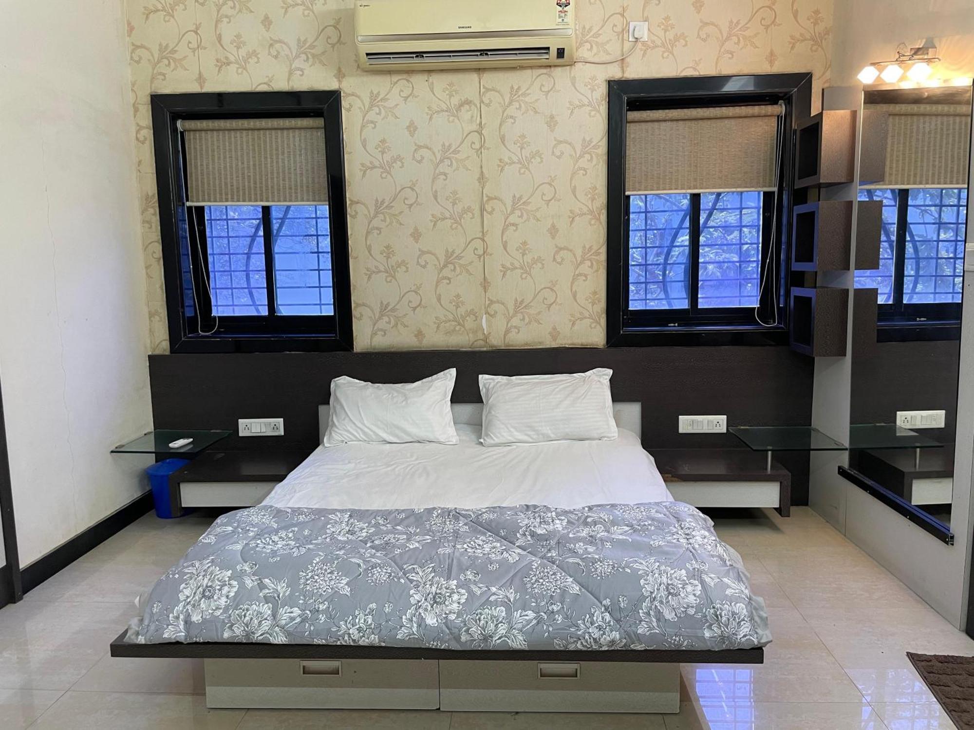 Villa Elegant 3bhk Villa, Hillside Hideaway, 10 Mins From Mh Bus Stand Aurangabad (Maharashtra)